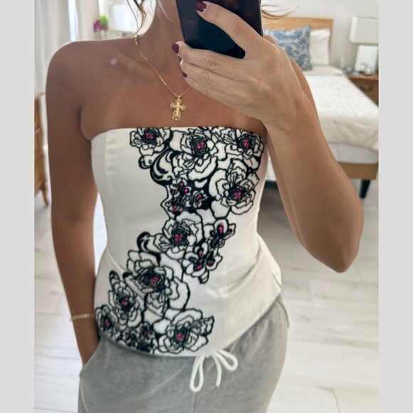 White House Black Market Tops - Vintage Y2K White House Black Market White Floral Strapless Corset Top Size 0